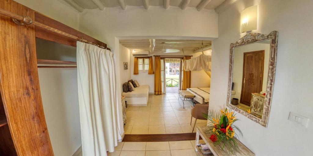 Hotel Karafuu Beach Resort Пингу Экстерьер фото